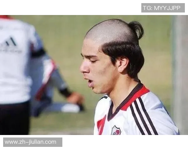 足球明星颜值大揭秘科普那些令人心动的球场俊男美女